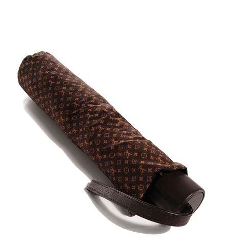 louis vuitton compact umbrella.